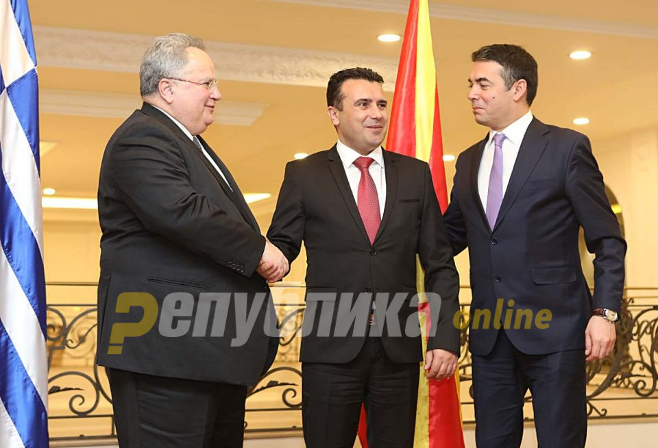 На граѓаните им претстојат години за менување на документи