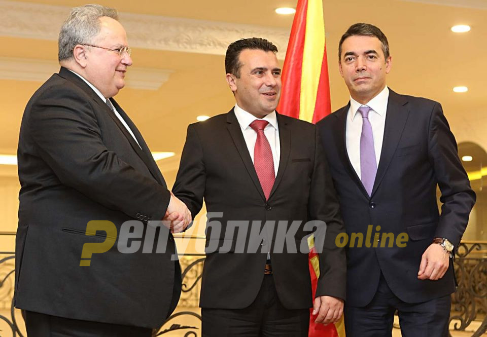 Бојкотирам: Димитров и Заев се откажале од придавката „македонски – Macedonian“