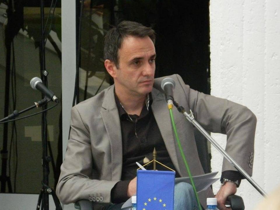 ЗНМ го прогласи Чадиковски за легитимен претседател