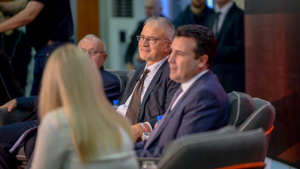 Ружин: Македонија е вистинско, достоинствено име!