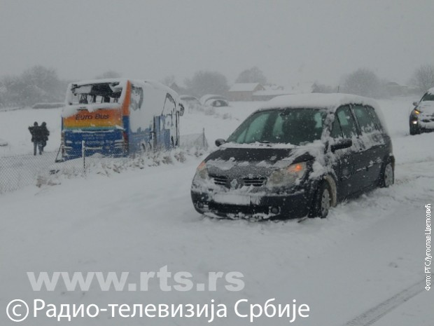 Се огласи сопственикот на автобусот кој излета кај Лесковац