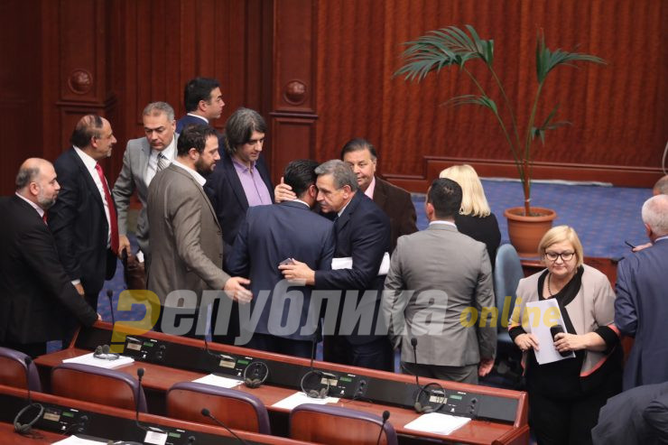 Ременски: Не смее пратениците да бидат привилегирани