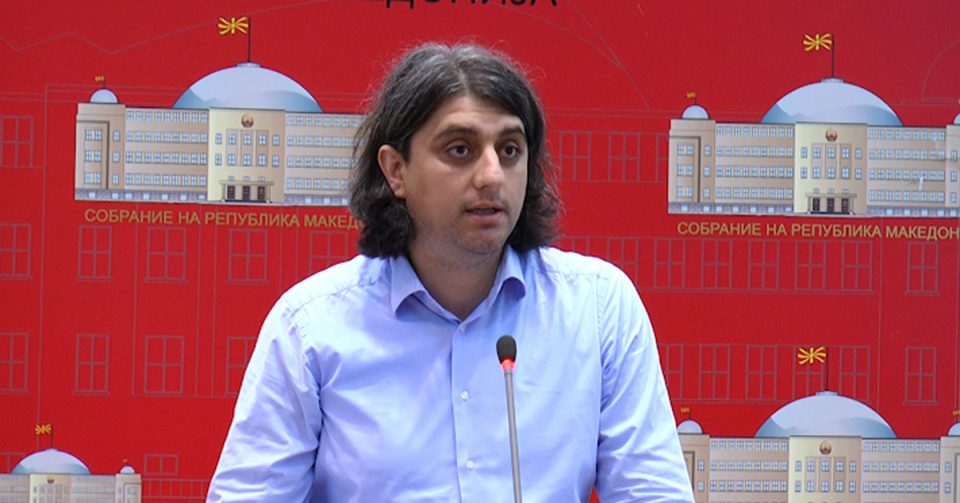 Муфтиите од ИВЗ го обвинија Зекири за хајка против нив, тој возврати: Наместо да го осудите говорот на омраза, вие слепо му служите на „ѓаволот“