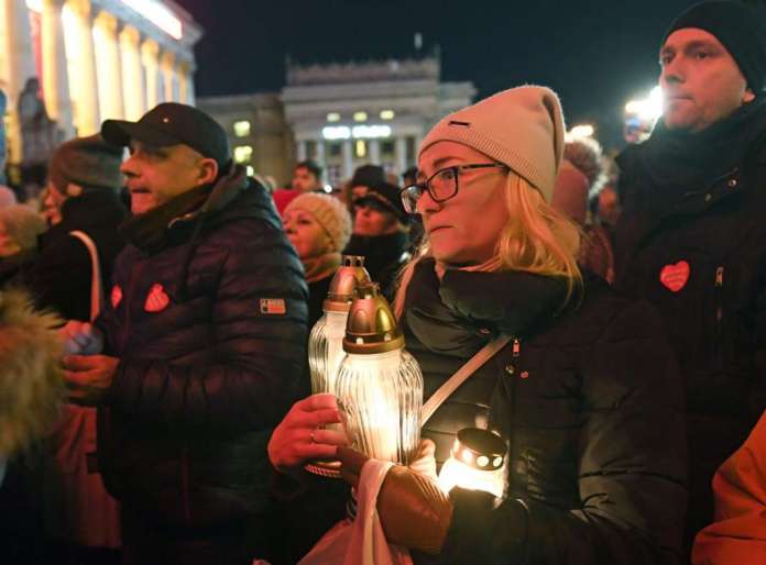 Повици за нови ликвидирања, по убиството на градоначалникот на Гдањск