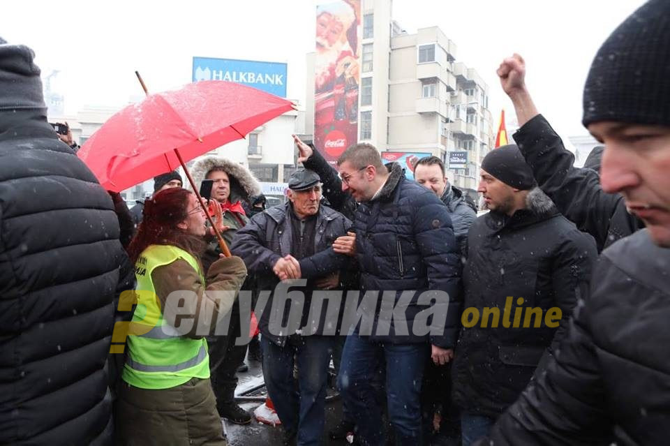 Мицкоски утре ќе се обрати во својство на еден од многуте граѓани