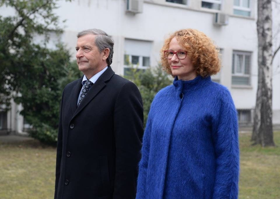 Шекеринска ја утна страната