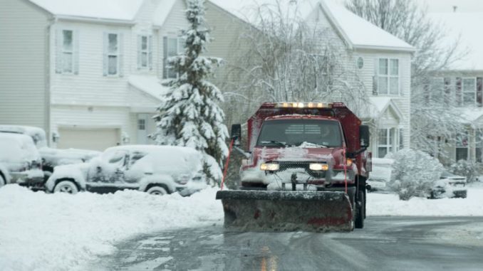 Во снежна бура во Калифорнија загинаа петмина