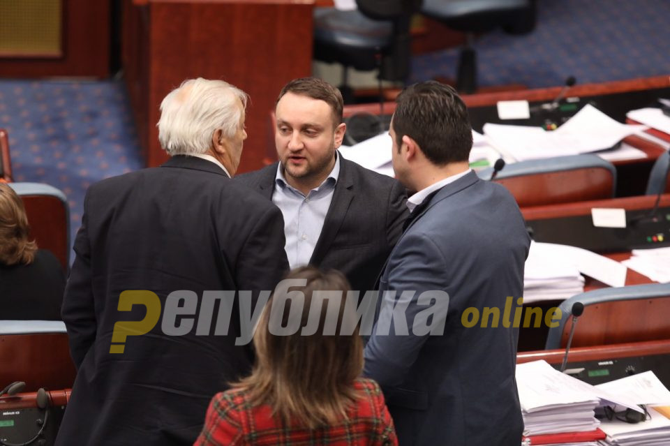 Откажана седницата за Изборниот законик, се чека преводот на 5.899 амандмани