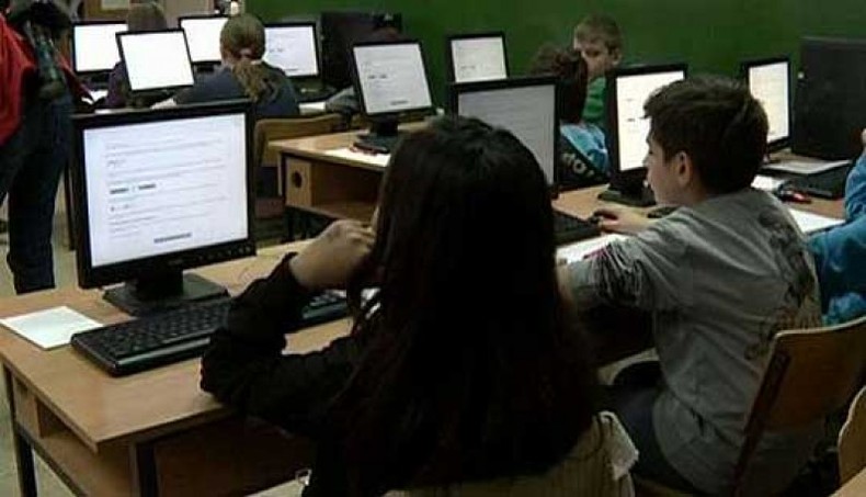 Екстерно се укина, ама во мај за основците ќе има ново тестирање