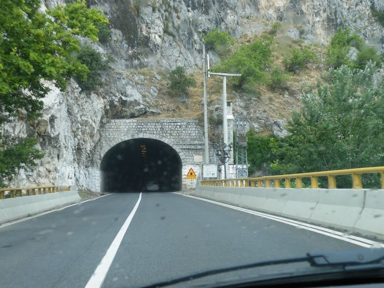 Нормализиран сообраќајот на патот Гевгелија-Скопје