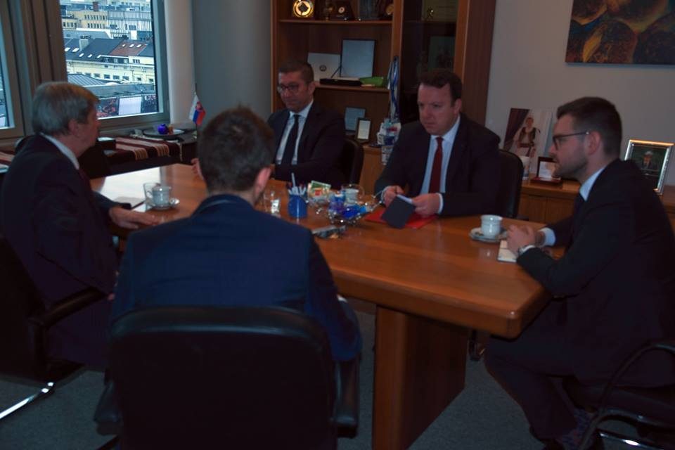 Мицкоски- Кукан: Владата не е подготвена да се соочи со волјата на граѓаните и да организира фер процес