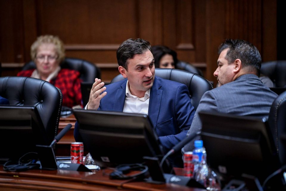 Основците Македонци ќе учат за албанската музика, а Албанците за македонската