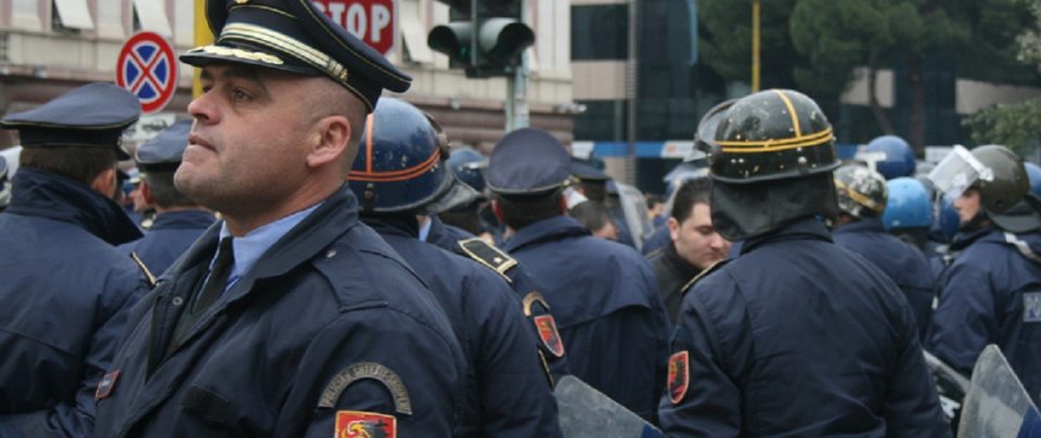 Масовно апсење во Албанија