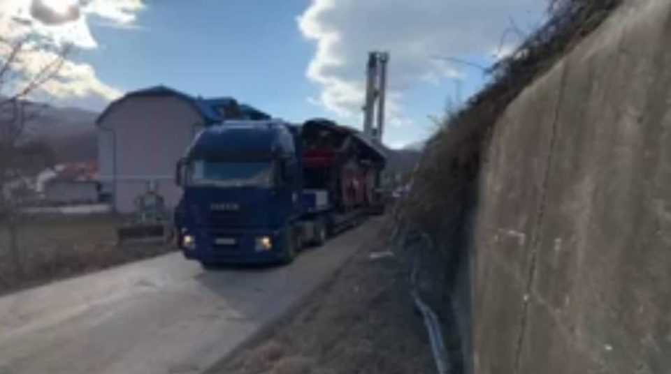 Остатоците од автобусот ќе се вештачат во касарната Ѓорче Петров