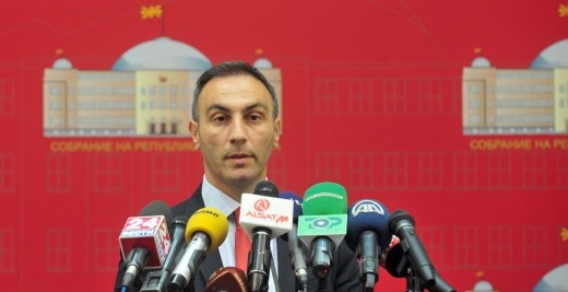 Груби се откажа од учество во Комисијата за избор на работници од УБК