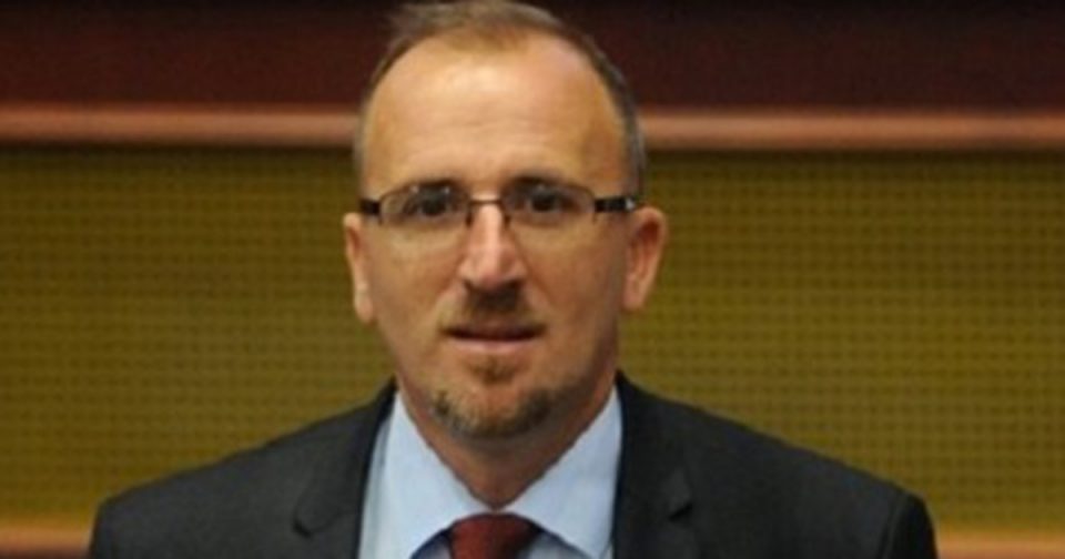 Изет Зеќири е претседателски кандидат на Алијанса и на Беса?