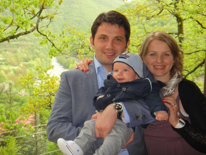 Сопругата на Миле Јанакиески потврди дека бил претепан во затворот во Шутка: Спиро скокнал да го брани Миле