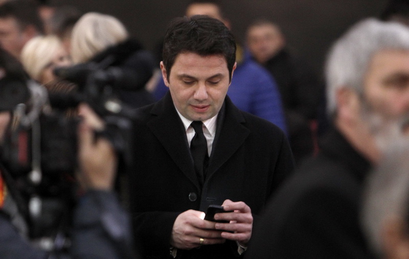 Миле Јанакиески повторно во болница