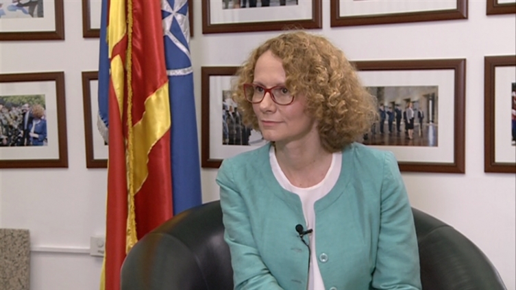 Од денеска Македонија нем набљудувач во НАТО