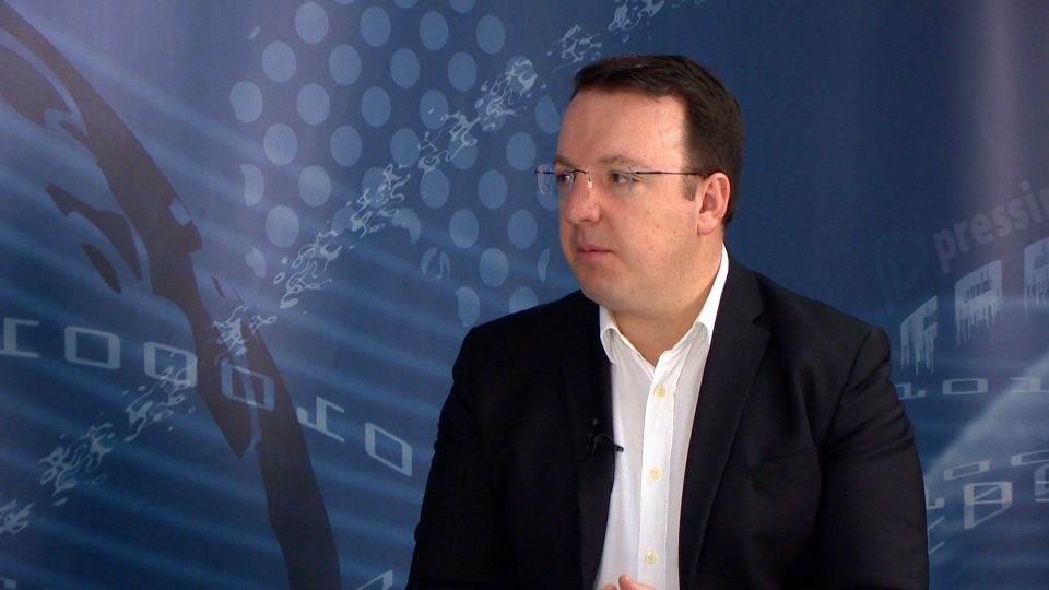 Се oбвинyвaшe Франција дека е проблем, излезе дека и Германија е против датум за преговори