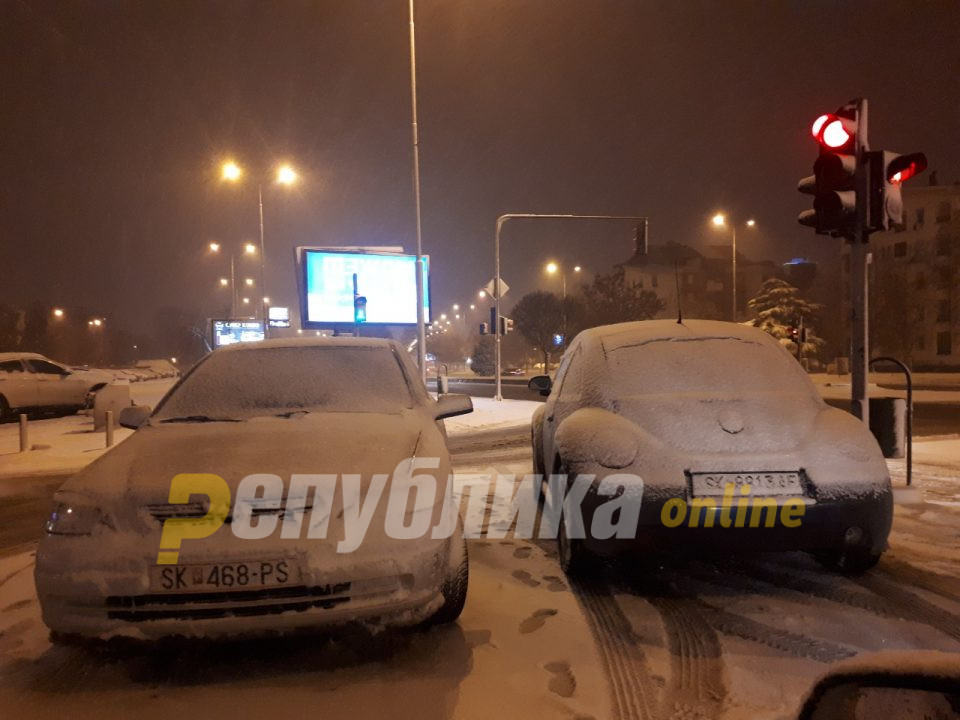 Вечерва снег во Македонија, еве каде вее во моментов