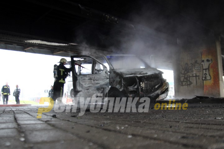 Крадците го запалиле автомобилот: Нови детали за вооружениот грабеж во Волково