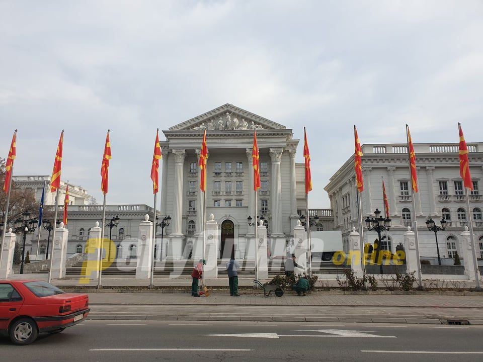 Вонреден состанок во Влада: Mожно е воведување на рестрикивни мерки