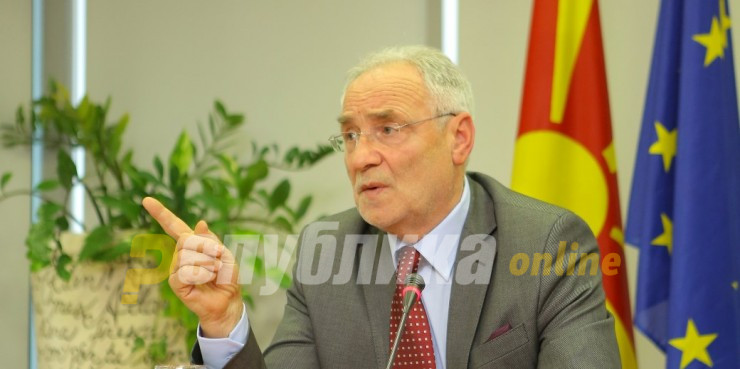 Вајгл: Има една незгодна работа за Македонија, а тоа е дека за неа се зборува во пакет со Албанија