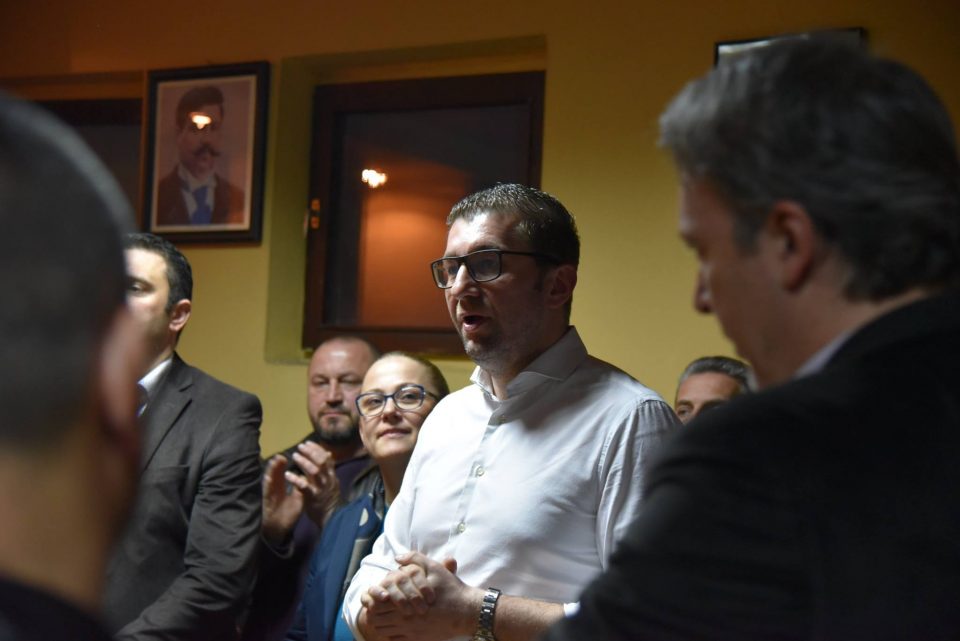 Мицкоски: Или ќе се одобри оваа политичка и економска капитулација, или ќе се порази заевизмот