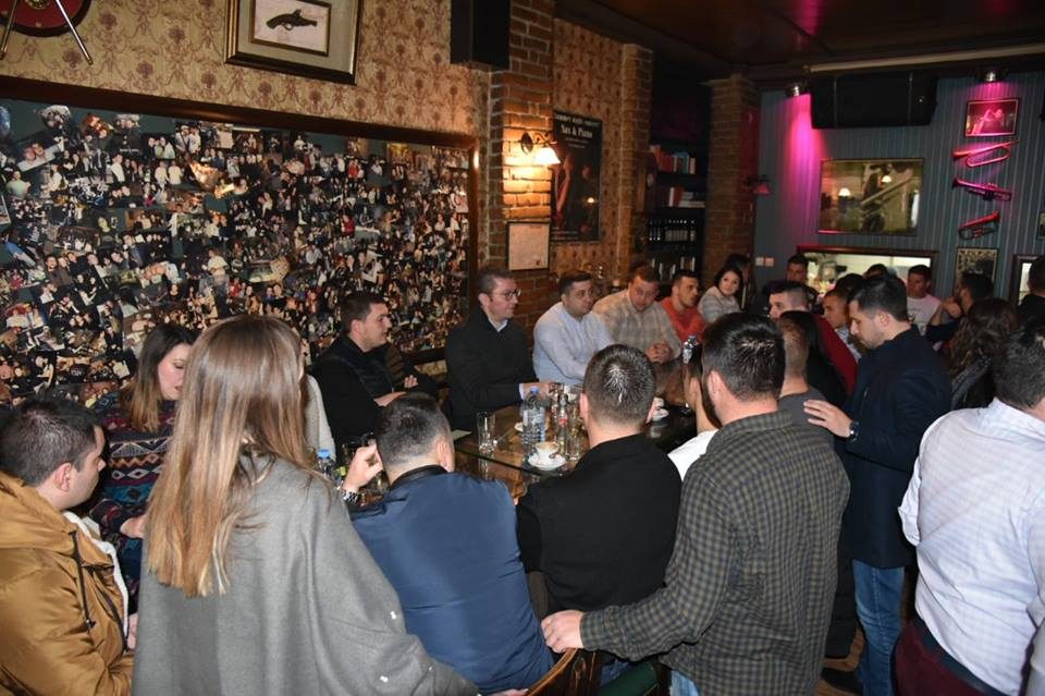 Мицкоски се сретна со младите во Кавадарци