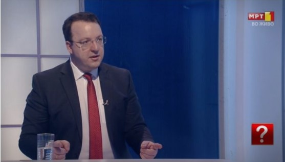 Министрите Шекеринска и Димитров избегаа од ТВ дуел со Александар Николоски