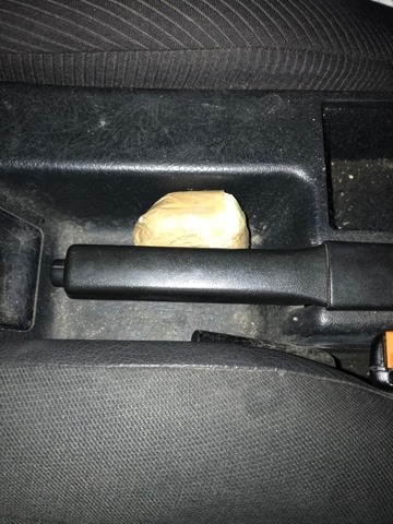 Таравари: Од автомобилот на братот на заменик директор на финансиска полиција распродаваа наркотици во Тетово