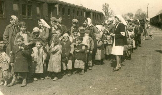 На денешен ден започна егзодусот на Македонците од Егејска Македонија: Оние кои не избегаа, беа изгорени со напалм