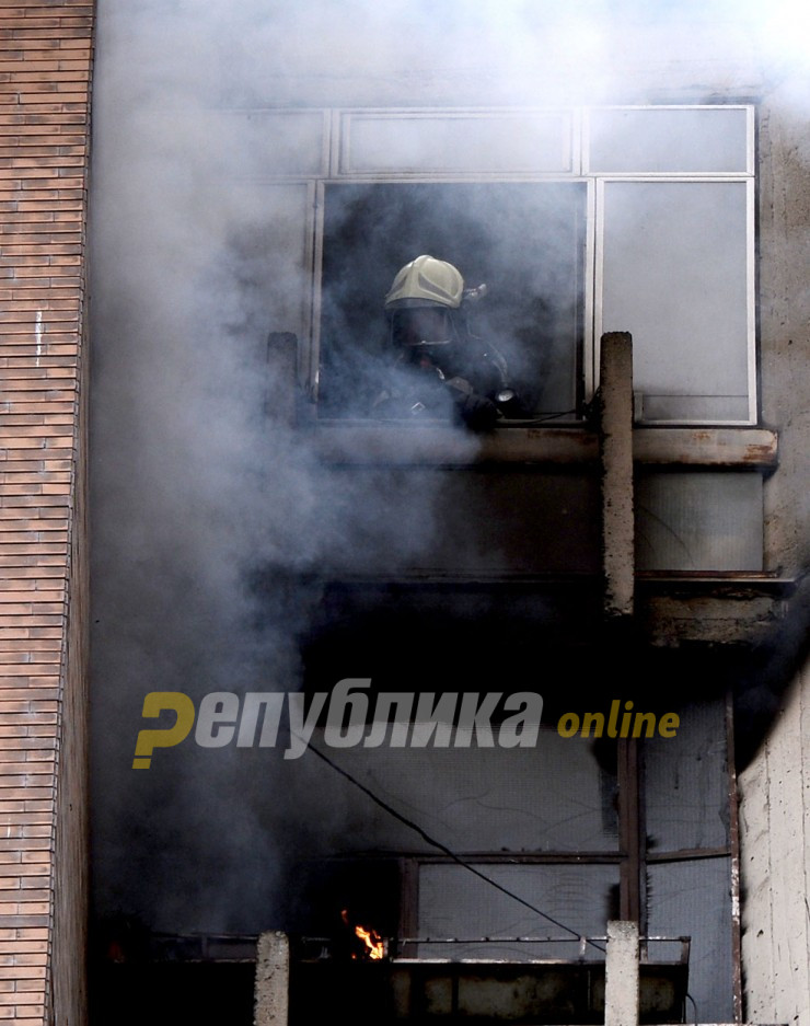 Во пожар повреден работник во хотел