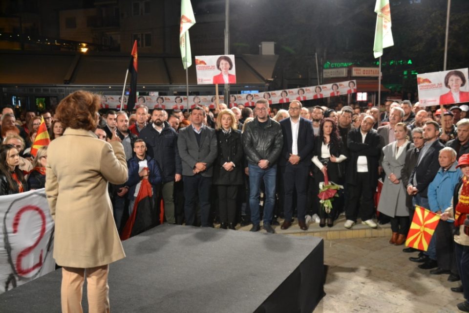 Власта треба да знае дека химната е историска слика на Македонија