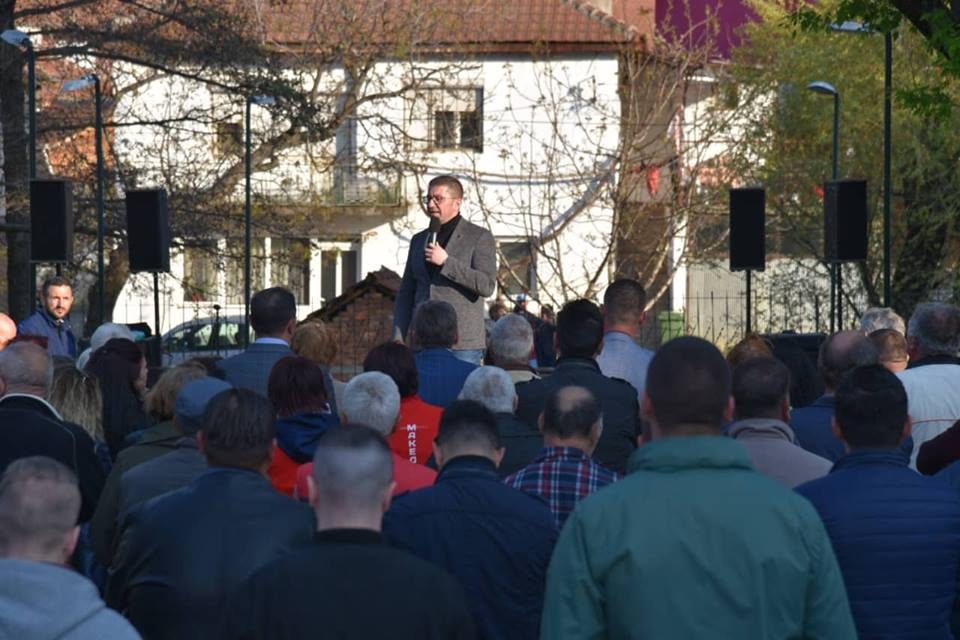 Мицкоски: Заев да ги врати 8.5 милиони евра од Глобал и едно евро за Вицето, па ќе се радува на заедничка слика