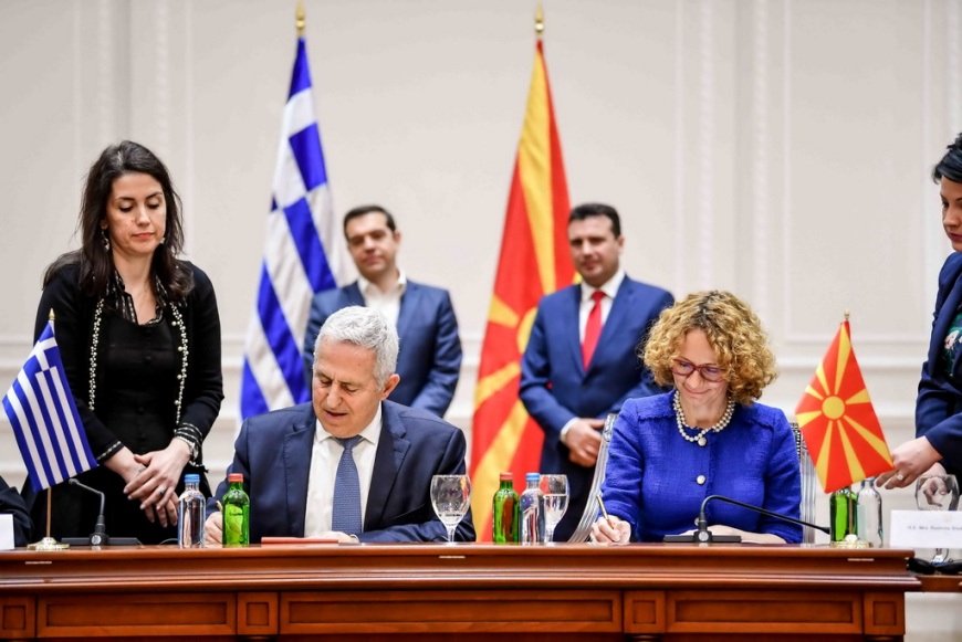 Македонија и Грција потпишаа Договор за одбранбена соработка