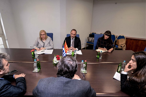 Македонија и Грција ќе ја зајакнат соработката во здравството