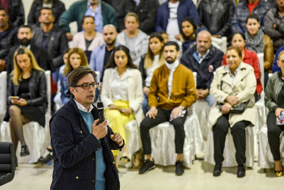 Пендаровски во Шуто Оризари: Сите заедно да го славиме Меѓународниот ден на Ромите во европска држава