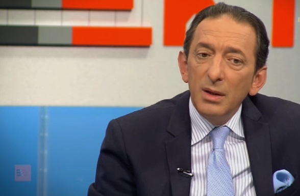 Река: „Сваровски“ судии и „Луи Витон“ обвинители можат да водат само до „Банана Република“