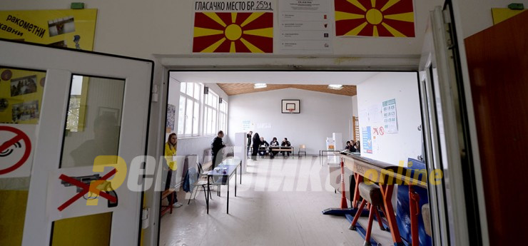 Гласањето почна навреме и се одвива тековно и без проблеми