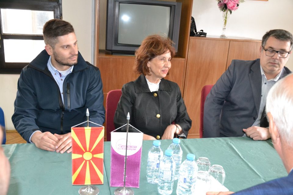 Загрижена сум дека Македонија нема симбол што ќе нè претставува надвор