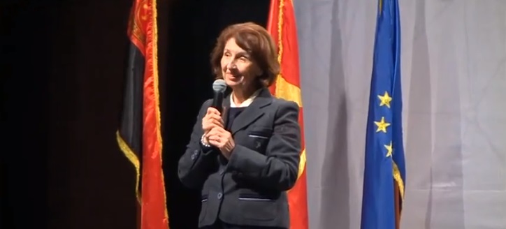 Може да смените сè, но татковината никогаш