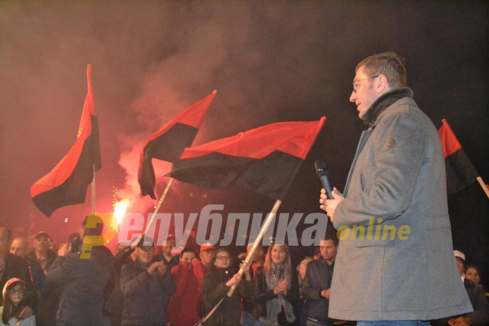 Мицкоски: Луѓето живеат мачно и тешко, тие сфаќаат дека борбата на СДСМ била за пари и функции