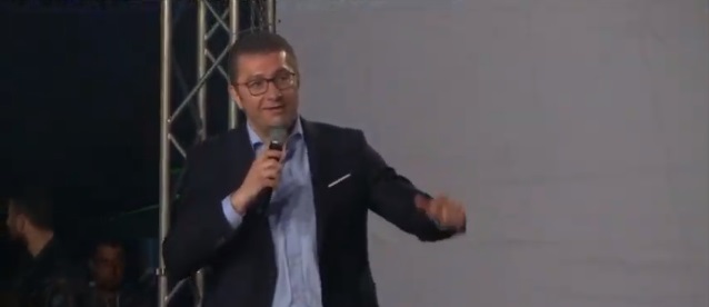 Мицкоски до Заев: Овој народ на 21-ви ќе ви покаже што значи гневот на народот