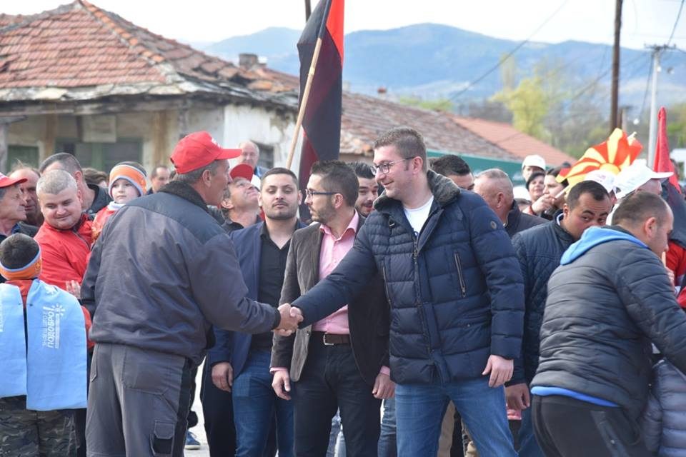 Мицкоски: Заев и Стево одат напред со вреќи полни со украдени пари