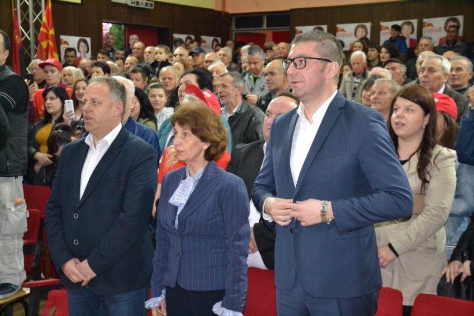 Национален интерес се гради со консензус, со опозиција, со претседател на држава, а најмногу со народот