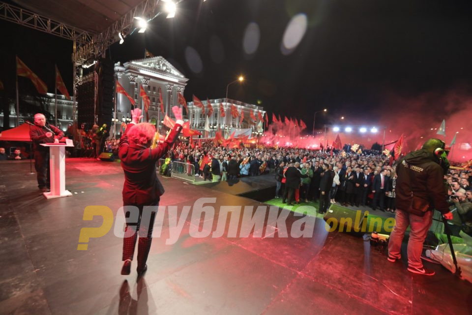 Мицкоски: Време е за нова генерација политичари, Силјановска е симбол на правдата