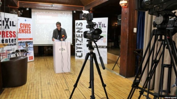 Цивил: Изборниот молк се крши на терен со агитирање, вработени во МВР повикуваат на бојкот