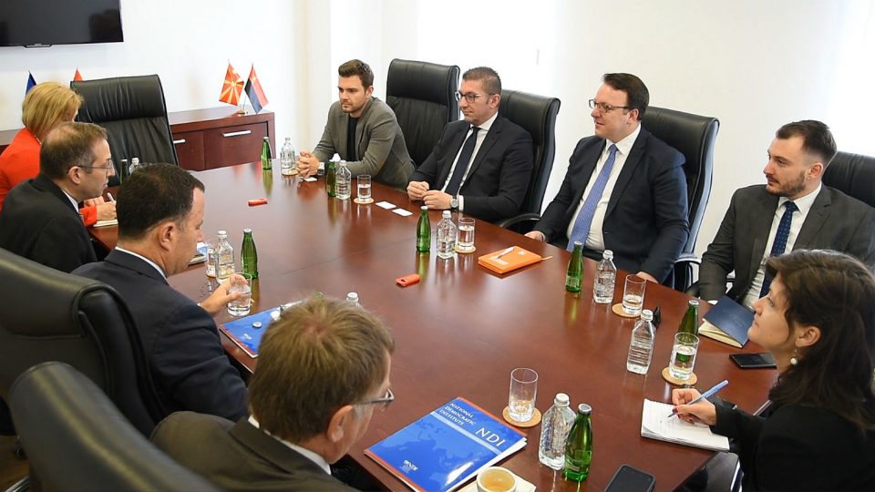 Средба Мицкоски – Мичел: ВМРО-ДПМНЕ е посветено на евро-атланската агенда на Македонија